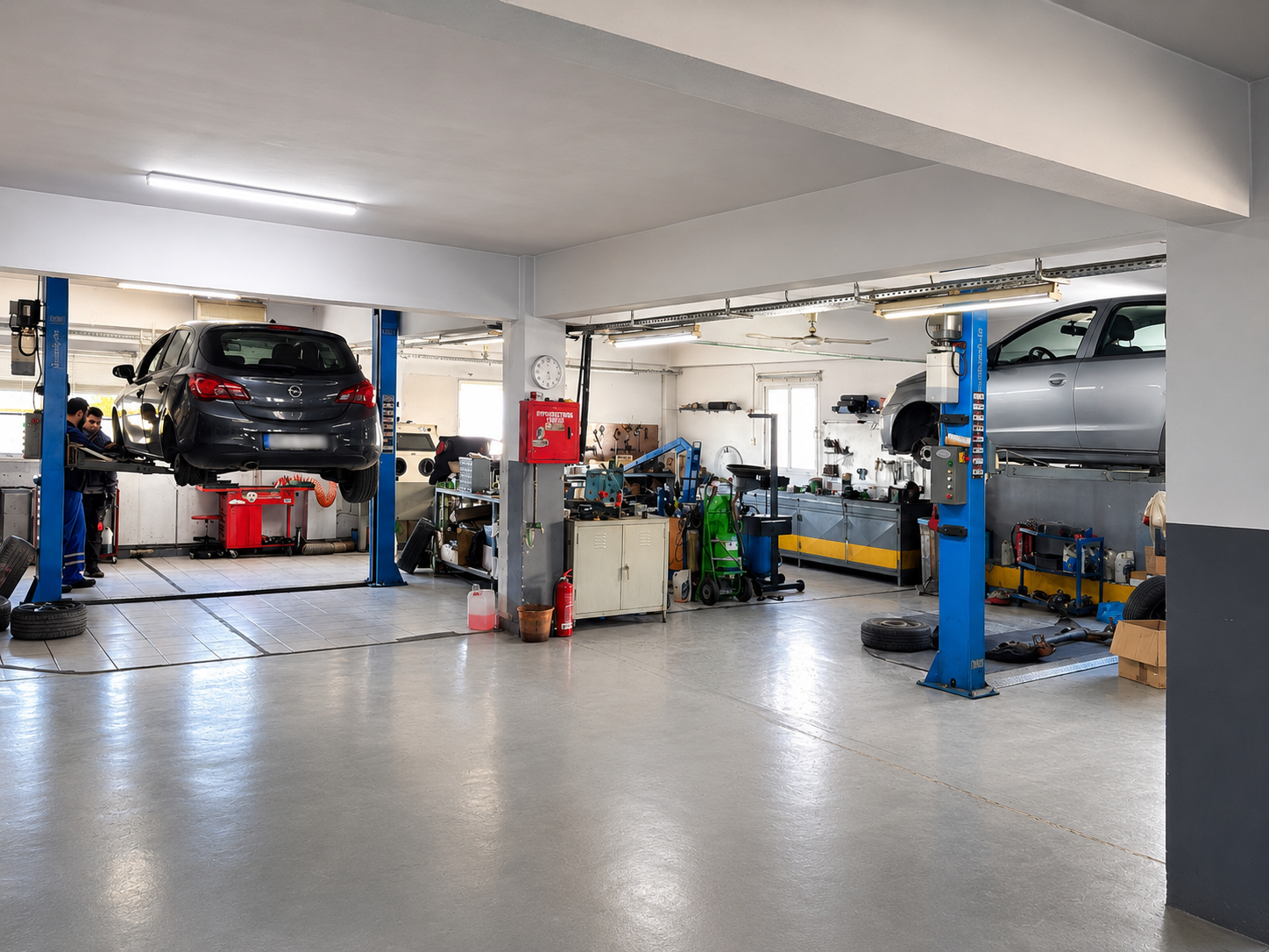 Opel service Thessaloniki workshop view 3